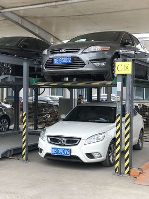 Aufbewahrungskonstruktion in vier Säulen Hydraulischer Aufzug für Auto- und Haushaltslager